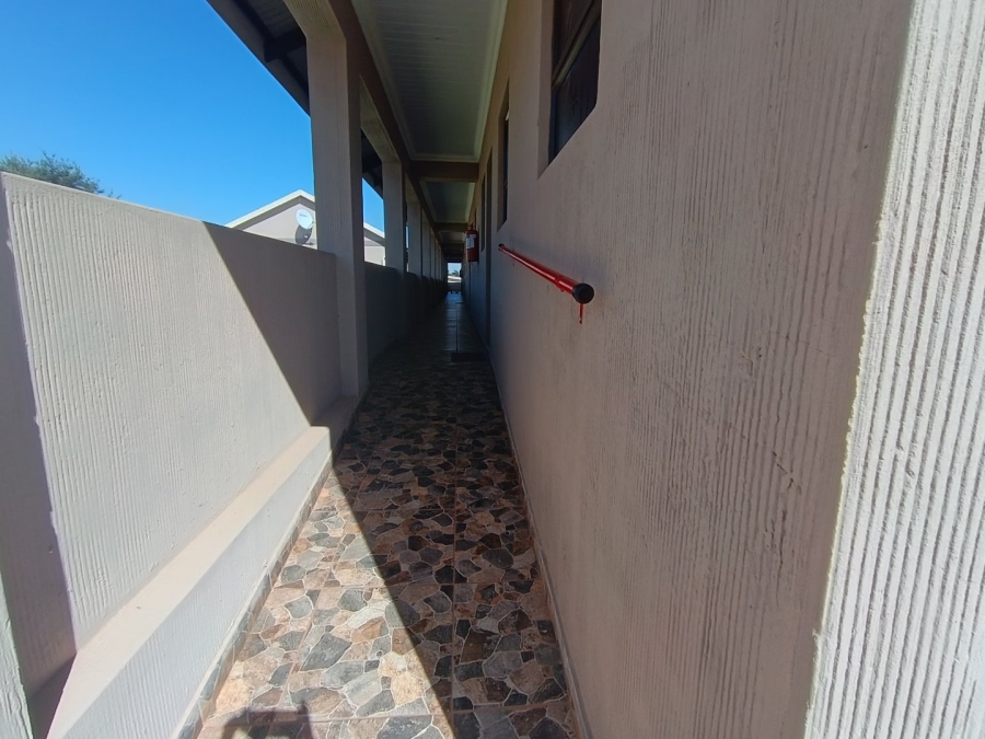 2 Bedroom Property for Sale in Wilkoppies North West